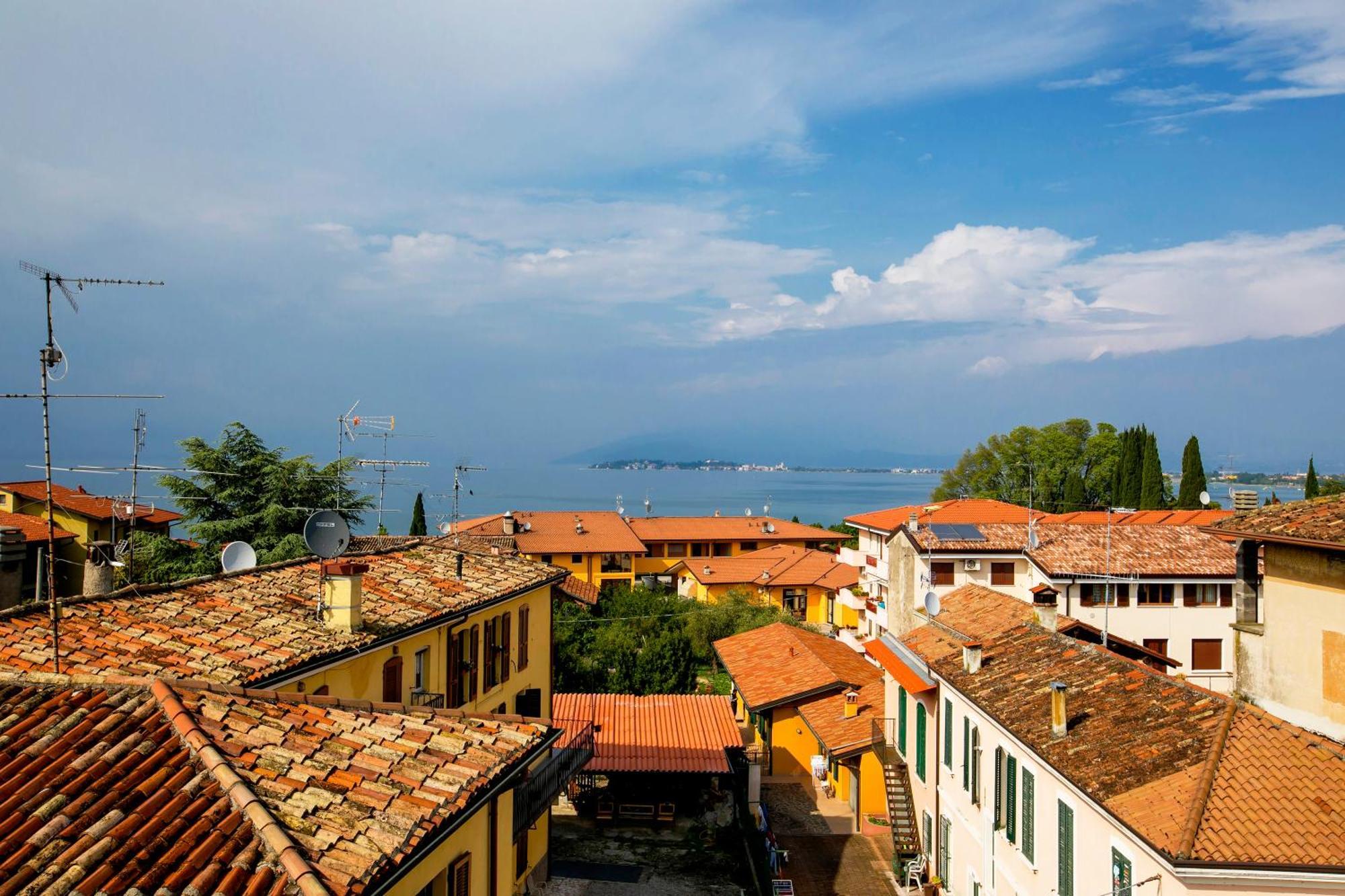 Casa Milly - Happy Rentals Desenzano del Garda Exterior photo